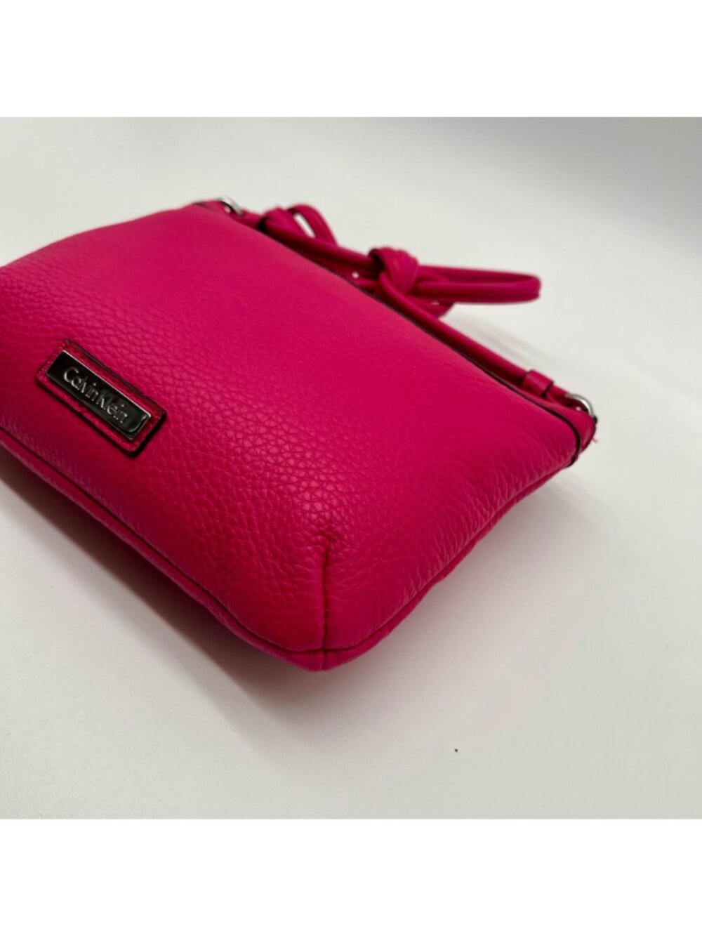 Calvin Klein Pink Pebbled Leather Crossbody Bag - Picture 6 of 10